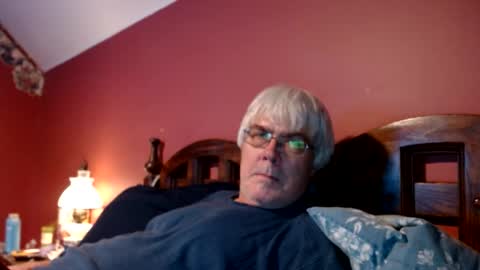 Snapshot of dug38 chatting on 10, 3, 2025 Doug online show from 10, 3, 2025