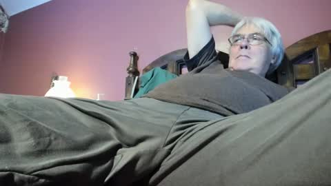 Snapshot of dug38 chatting on 16, 9, 2025 Doug online show from 16, 9, 2025