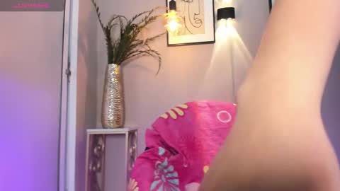 dulce__fiore07 online show from 22, 10, 2025