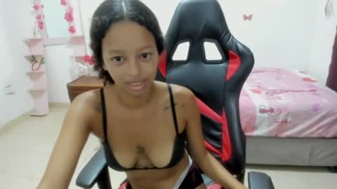 dulce_lan18 online show from 13, 6, 2026