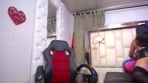 Snapshot of dulcebarbiery chatting on 18, 12, 2025 dulcebarbiery online show from 18, 12, 2025