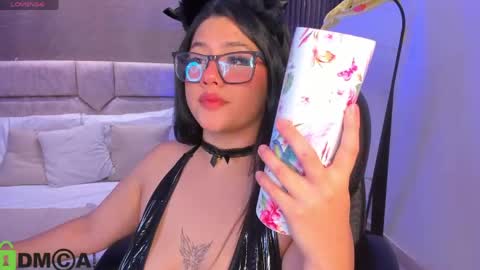 Snapshot of dulcerose01 chatting on 1, 5, 2026 Dulce Rose online show from 1, 5, 2026