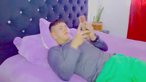 Snapshot of dulcetentacion__ chatting on 23, 10, 2025 Juliana and online show from 23, 10, 2025