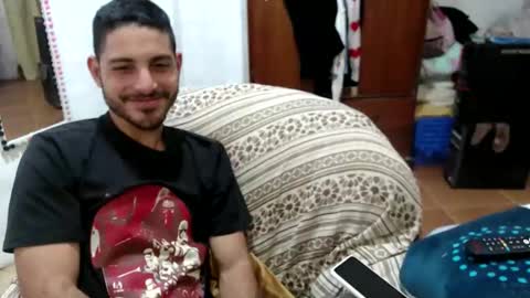 Snapshot of dulcetentations chatting on 5, 11, 2025 shany y alan online show from 5, 11, 2025