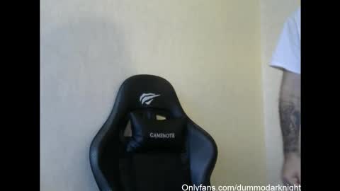 Snapshot of dummodarknight chatting on 14, 10, 2025 The Dark Knight online show from 14, 10, 2025