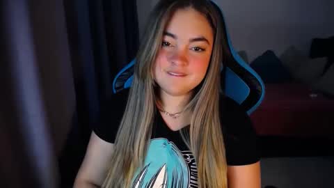 Snapshot of dumont_model chatting on 10, 1, 2025 Nicole online show from 10, 1, 2025