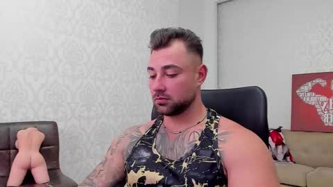 Snapshot of duncanstones chatting on 11, 1, 2025 DuncanStone online show from 11, 1, 2025