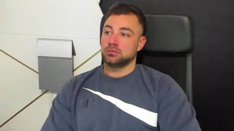 Snapshot of duncanstones chatting on 9, 2, 2025 DuncanStone online show from 9, 2, 2025