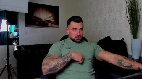 Snapshot of duncanstones chatting on 10, 2, 2025 DuncanStone online show from 10, 2, 2025