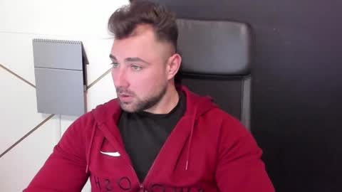 Snapshot of duncanstones chatting on 24, 2, 2025 DuncanStone online show from 24, 2, 2025