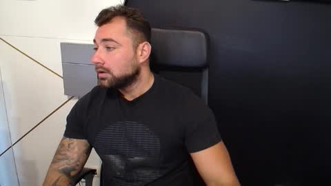 Snapshot of duncanstones chatting on 10, 9, 2025 DuncanStone online show from 10, 9, 2025