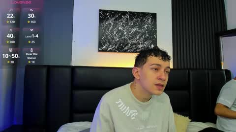 Thomas and Noah online show from 28, 10, 2025