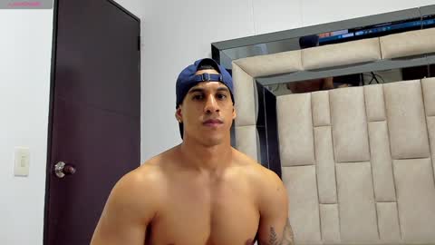 Snapshot of duran_dhikol1 chatting on 1, 2, 2025 duran_dhikol1 online show from 1, 2, 2025