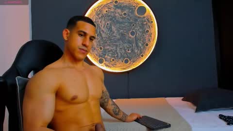 Snapshot of duran_dhikol1 chatting on 8, 11, 2025 duran_dhikol1 online show from 8, 11, 2025