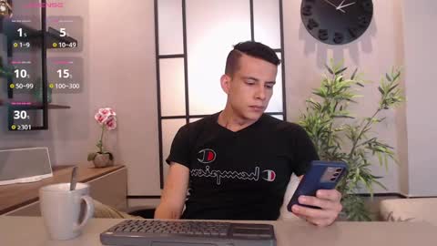 Dustin Sonne online show from 23, 1, 2025