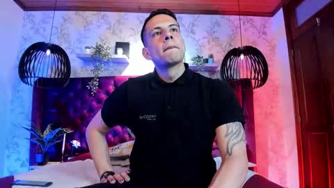 Dustin Sonne online show from 8, 3, 2026