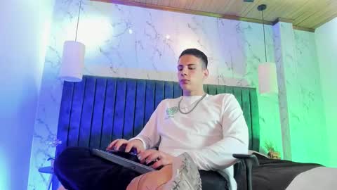 Dustin Sonne online show from 20, 3, 2026