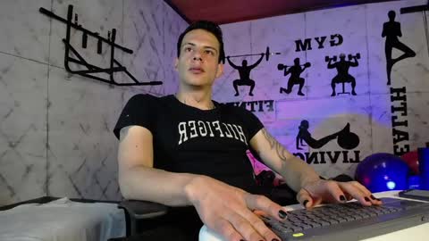Dustin Sonne online show from 24, 5, 2026