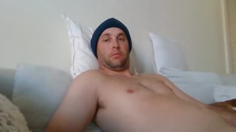 Snapshot of dustyroy09 chatting on 14, 10, 2025 dustyroy09 online show from 14, 10, 2025