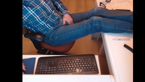 Snapshot of dutchpornking2 chatting on 21, 1, 2025 dutchpornking2 online show from 21, 1, 2025