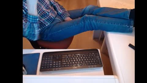 Snapshot of dutchpornking2 chatting on 17, 2, 2025 dutchpornking2 online show from 17, 2, 2025