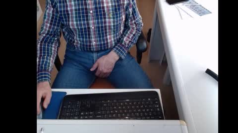 Snapshot of dutchpornking2 chatting on 6, 3, 2025 dutchpornking2 online show from 6, 3, 2025