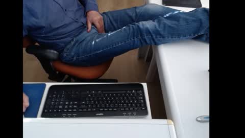 Snapshot of dutchpornking2 chatting on 1, 10, 2025 dutchpornking2 online show from 1, 10, 2025