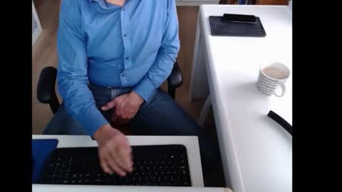 Snapshot of dutchpornking2 chatting on 11, 10, 2025 dutchpornking2 online show from 11, 10, 2025