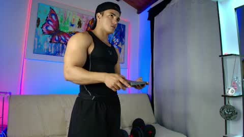 dwayne_esteven10 online show from 20, 6, 2026