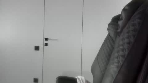 Snapshot of dyafirst chatting on 26, 10, 2025 Dya online show from 26, 10, 2025