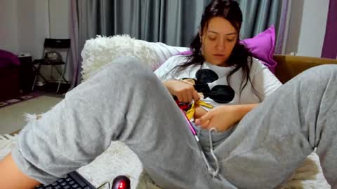 dayana online show from 4, 2, 2025