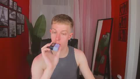 Snapshot of dylan_norton chatting on 15, 6, 2026 Dylan online show from 15, 6, 2026