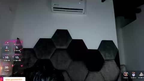 dylan_turner_ online show from 20, 9, 2025