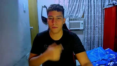 Snapshot of dylan_yvt chatting on 8, 12, 2024 yohe online show from 8, 12, 2024