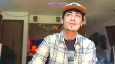 Snapshot of dylandaniel69 chatting on 4, 10, 2025 Dylan Daniel 7.8 online show from 4, 10, 2025