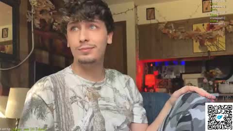 Snapshot of dylandaniel69 chatting on 4, 11, 2025 Dylan Daniel 7.8 online show from 4, 11, 2025