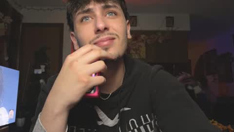 Snapshot of dylandaniel69 chatting on 26, 11, 2025 Dylan Daniel 7.8 online show from 26, 11, 2025