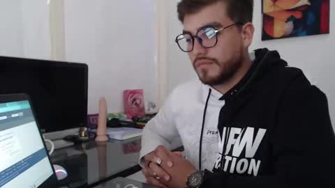 Snapshot of dylanhot10 chatting on 9, 12, 2024 dylanhot10 online show from 9, 12, 2024