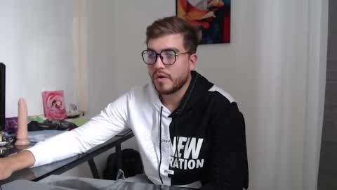 Snapshot of dylanhot10 chatting on 9, 12, 2024 dylanhot10 online show from 9, 12, 2024