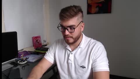 Snapshot of dylanhot10 chatting on 24, 12, 2024 dylanhot10 online show from 24, 12, 2024