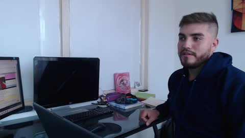 Snapshot of dylanhot10 chatting on 3, 2, 2025 dylanhot10 online show from 3, 2, 2025