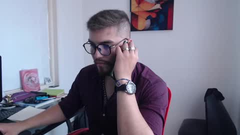 Snapshot of dylanhot10 chatting on 4, 2, 2025 dylanhot10 online show from 4, 2, 2025