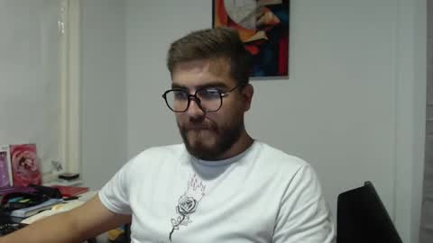 Snapshot of dylanhot10 chatting on 25, 2, 2025 dylanhot10 online show from 25, 2, 2025