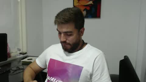 Snapshot of dylanhot10 chatting on 5, 3, 2025 dylanhot10 online show from 5, 3, 2025