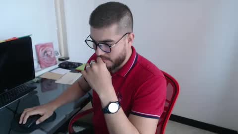 Snapshot of dylanhot10 chatting on 16, 9, 2025 dylanhot10 online show from 16, 9, 2025