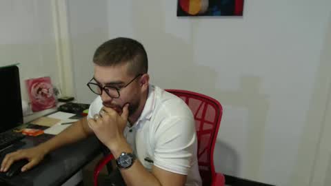 Snapshot of dylanhot10 chatting on 17, 9, 2025 dylanhot10 online show from 17, 9, 2025