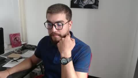 Snapshot of dylanhot10 chatting on 5, 12, 2025 dylanhot10 online show from 5, 12, 2025