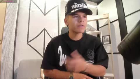 dylanroyce_ online show from 12, 5, 2026