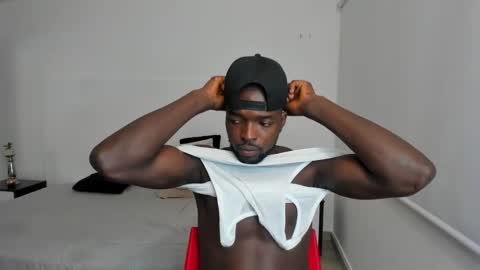 Snapshot of dylantaylor_1 chatting on 27, 2, 2025 Dylan Taylor online show from 27, 2, 2025