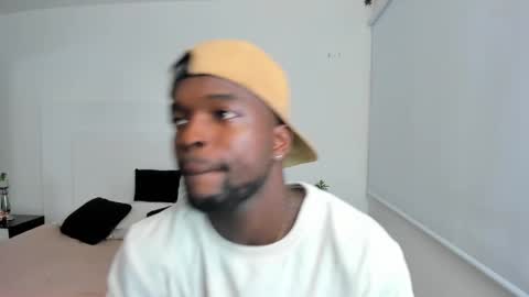 Snapshot of dylantaylor_1 chatting on 2, 3, 2025 Dylan Taylor online show from 2, 3, 2025